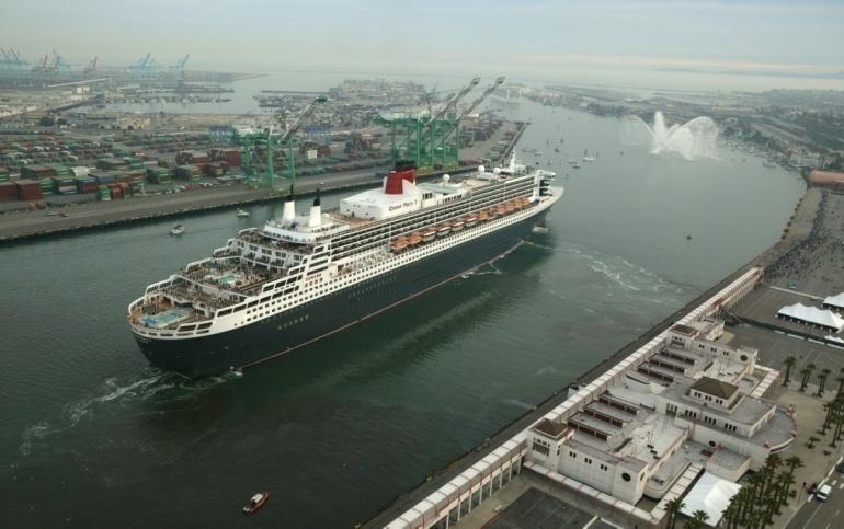 Cruise Center Operations 865,000 passengers 165 ship