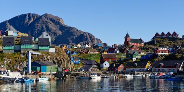 DAY 15 The Disko Bay Location: Sisimiut The Disco Bay area offers fantastic sailing with wildlife and spectacular nature.