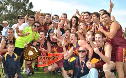 DIVISION 3 RESERVES DIVISION 3 RESERVES RESULTS A G & P M MARTIN PTY LTD SHIELD SMOSH West Lakes H W MAIN MEDAL Matt Francis Steven Webster Mitcham Mitcham Matt Francis Mitcham 22 Steven Webster