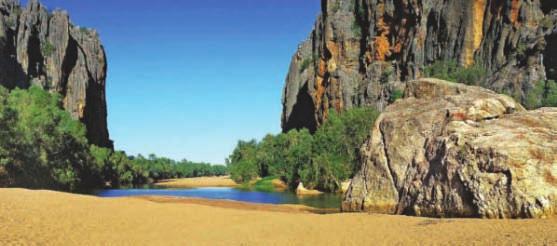 THE KIMBERLEY AND WEST COAST Windjana Gorge 2 Day Kimberley Spectacular & Top End Day Broome You will be met on arrival at Broome airport and transferred to your hotel.