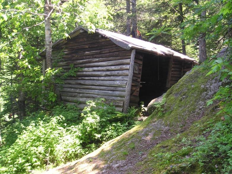 National Forest Resolution Shelter For Information Contact: Dylan Kinsella Alden Saco Ranger District White