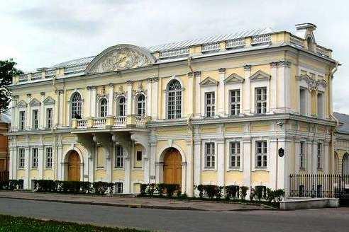 Smirnov MANEGE Mansion of the First Cadet Corps Address: 13 Universitetskaya Embankment, St.
