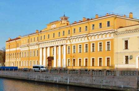 Petersburg dating back to the 18th century was once home of the wealthiest family in Russia and is also famous for an event that occurred in the Palace in the winter of 1916 - the assassination of