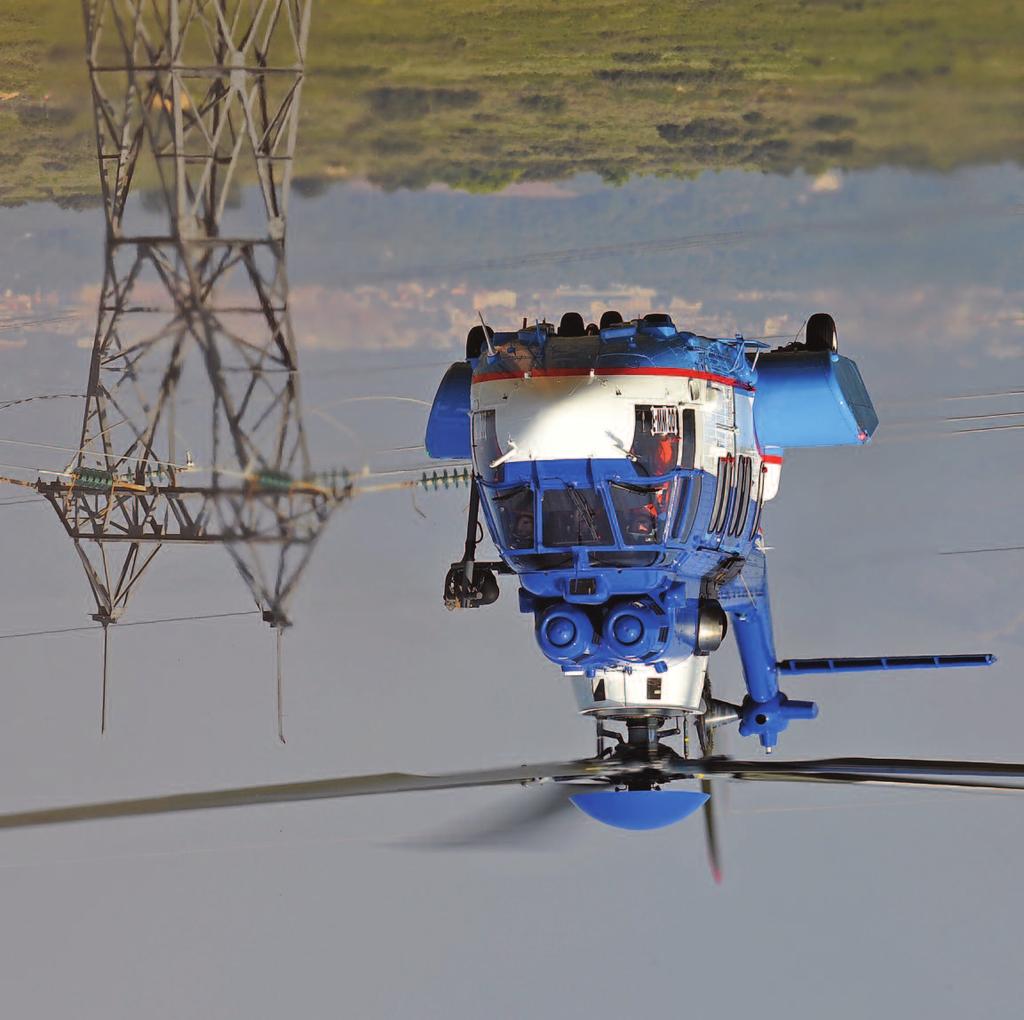 010 H225 Aerial Work With superior lifting-power capability, endurance and maneuverability, the H225 is always up for the most rigorous hot and high missions and sling work.