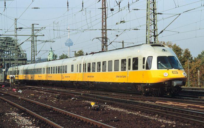 4. Case Study Cologne Frankfurt (I) The history of intermodality in Germany: Lufthansa Airport Express introduced on Frankfurt-Cologne- Düsseldorf in 1982 Dedicated train for air passengers, four