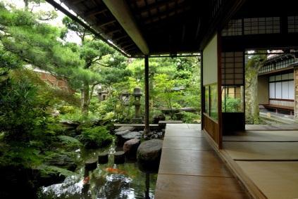 that Kanazawa has an abundant supply of fresh, pure water, making it ideally suited to the cultivation of