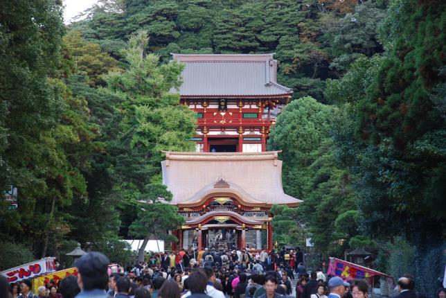 Following that, we ll spend the afternoon in the historic and exceptionally interesting town of Kamakura, a former capital of Japan.
