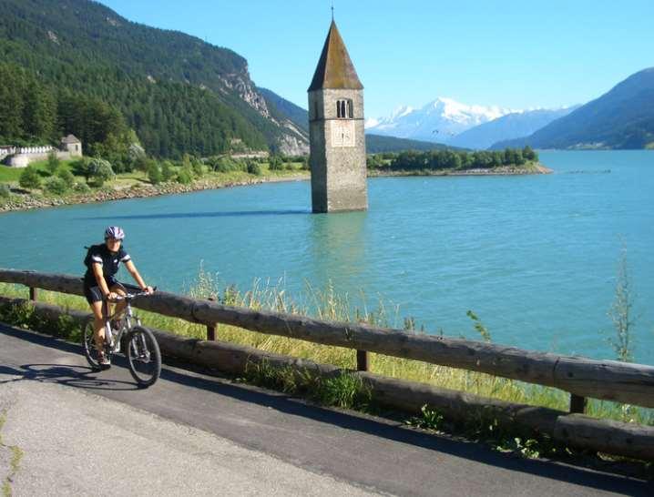 Switzerland - Italy - St. Moritz to Bolzano Bike Tour 2018 Individual Self-Guided 8 days/7 nights This stunning tour starts in the chic village of St.
