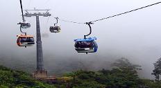 owned and managed by same company, in accordance to provide enjoyable holiday spot for locals and foreigners Genting Highlands, almost 1800 meter above sea level, it is a mountain peak spot within
