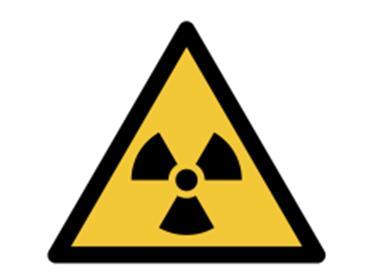 ionizirajuće zračenje. Jezgra radioaktivnog atoma emitira subatomske čestice i visoko-energetske fotone da bi se stabilizirala. Taj proces se naziva radioaktivni raspad.