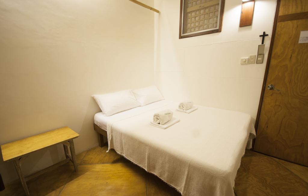 Standard Double Room Good for 2 to 3 persons Room size is 8.
