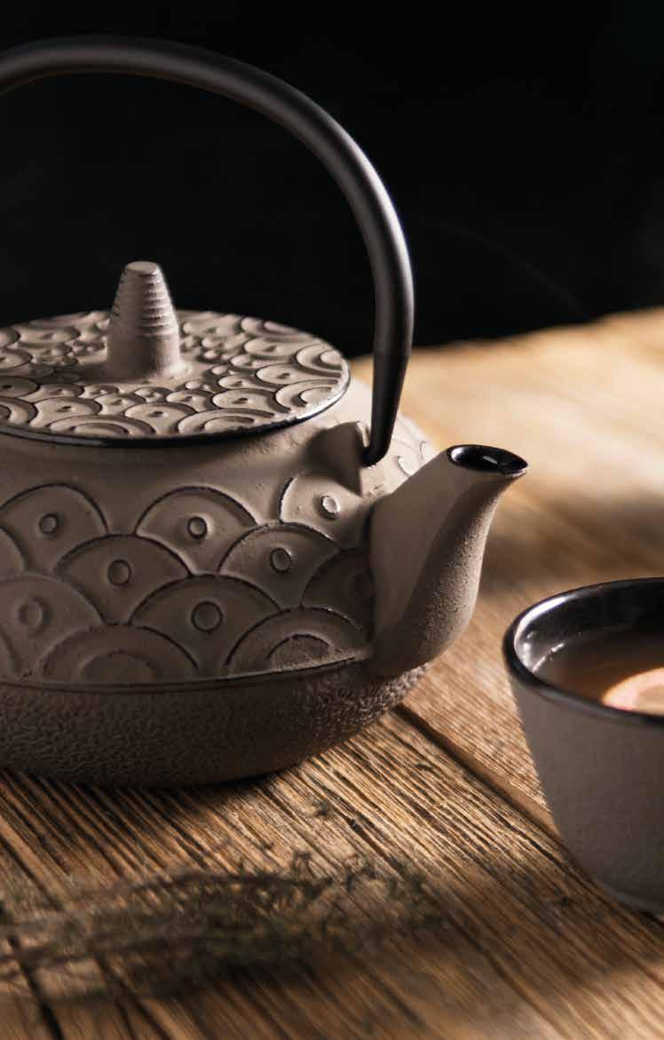 68 69 COLLECTION Studio Coffee & tea Cast iron tea