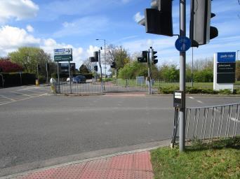 Narrow paths besides Hauxton Road and crossing of Park and Ride site using existing two stage signalised