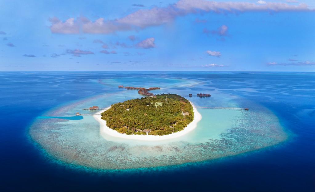 Poised on an awe-inspiring enclave in Baa Atoll, a UNESCO Biosphere Reserve, Vakkaru Maldives is a lush tropical habitat where privacy and personalised service abound, allowing you to experience an