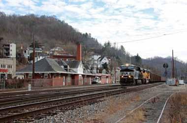 233, heading from Norfolk to Chicago daily, passes N&W CPL s at DeLorme, WV on