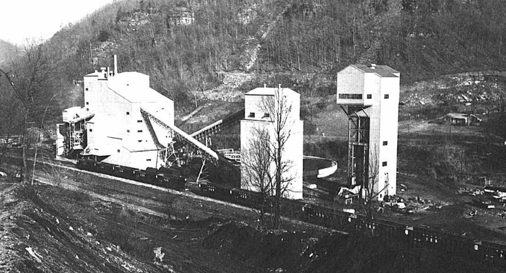 The Beatrice Pocahontas Company s Beatrice Mine (No. 3203) at Oakwood, Virginia was photographed on February 17, 1964.