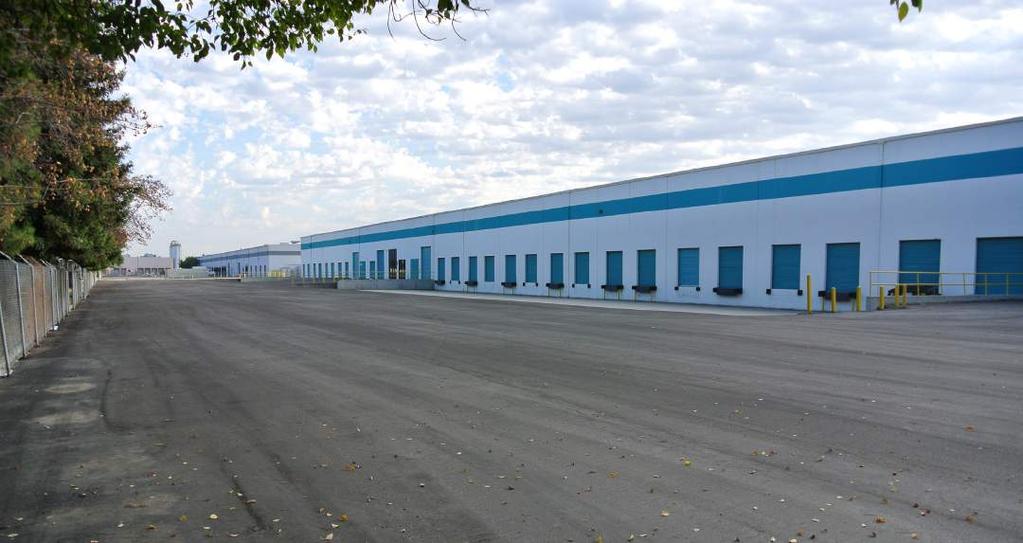 Property information This fully leased 144,000± square foot multi-tenant industrial building located in South Fresno is conveniently located between Freeway 99 and 41 at the NEC of Angus and North