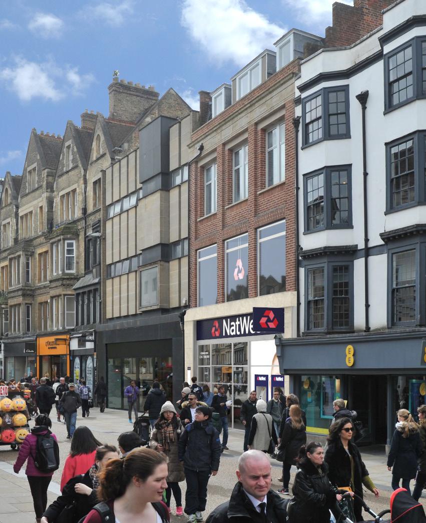 CGI image 43 CORNMARKET STREET Oxford 3 INVESTMENT SUMMARY Oxford is one of the UK s premier retailing destinations with a primary catchment population of 533,000.