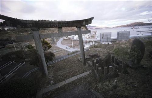 Japan opts for massive, costly sea wall to fend off tsunamis 22 March 2015, byelaine Kurtenbach "The reality is that it looks like the wall of a jail," said Musashi, 46, who lived on the seaside