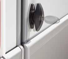 Safe and secure from outside: All of the exterior stowage compartments feature sturdy, ergonomic rotary knobs that