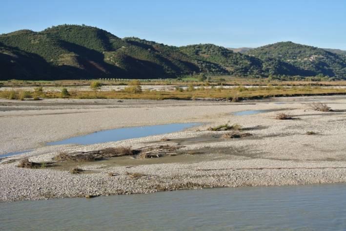 In the upper part, the Greek government is planning a dam project with the aim to divert about 70 million cubic meters per year through the River Kalamas for irrigation purposes.