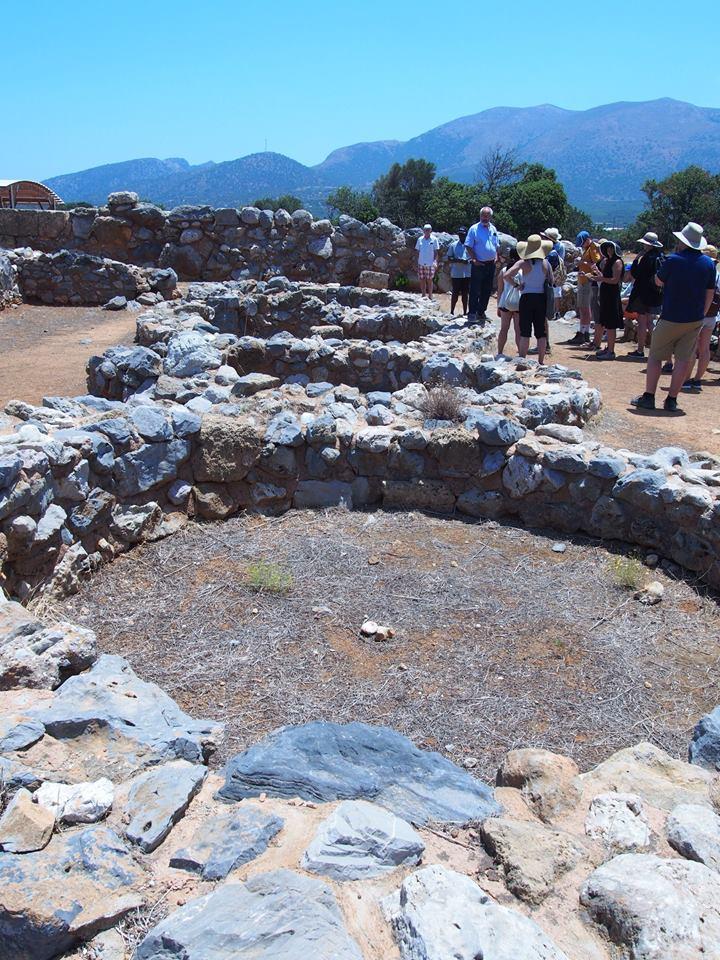 Kouloures at the Palace of Malia