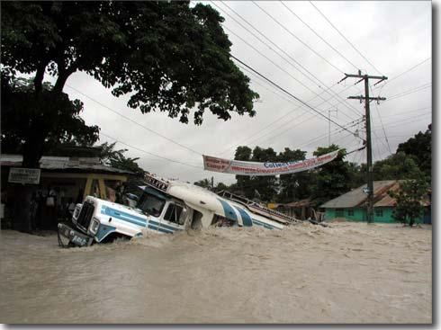 Hurricane Lili almost drowns Camp-Perrin, Haiti September 2002 When Hurricane Lili passed over Haiti for 3 days, on the 27 th, 28 th and 29 th of September 2002, it miraculously subsided to the level