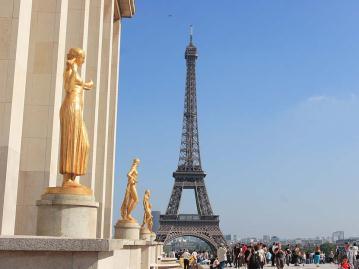 Day 5 - Saturday, July 6 Paris (B) Morning rehearsal Half-day tour of Paris artistique, including entrance to the Louvre, the largest and greatest art museum in the world Balance of the day at