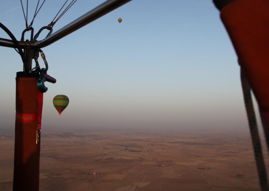 OUR SOCIAL RESPONSIBILITY CIELDAFRIQUE.INFO WELCOME IN THE MOST BEAUTIFUL AFRICAN SKY Since 1990, our hot air balloon company is the reference for exceptional active outdoor excursions from Marrakech.