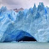 DAY 18: El Calafate The Perito Moreno Glacier is one of the earth s most dynamic and accessible ice fields.