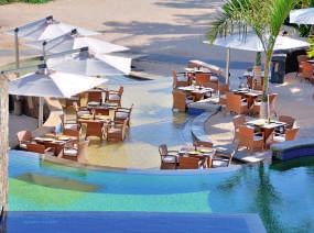 Situated by the lagoona pool and/or overlooking the beach, the casual lunch centric restaurant serves international favourites and local delicacies as well as refreshing juices and cocktails.