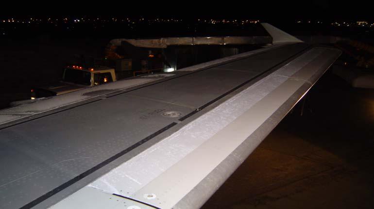SPOT DEICING FOR FROST Air Carrier data has demonstrated that spot deicing for frost at the gate can be cost effective and efficient Frost Deicing at CDF (A320): Average glycol