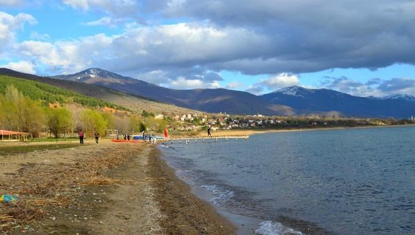 beds.the tourist plase Krani that is located on the eastern coast of lake Prespa near the mountain Pelister, possesses beautiful beaches,with large green space for staying in camp and special part