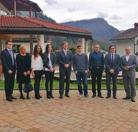 Utrip lokalne skupnosti Vloga mladih pri napredku in inovacijah Žan Menart Marca se je na regijskem obisku na severnem Primorskem mudila Vlada Republike Slovenije, na čelu s predsednikom vlade, dr.