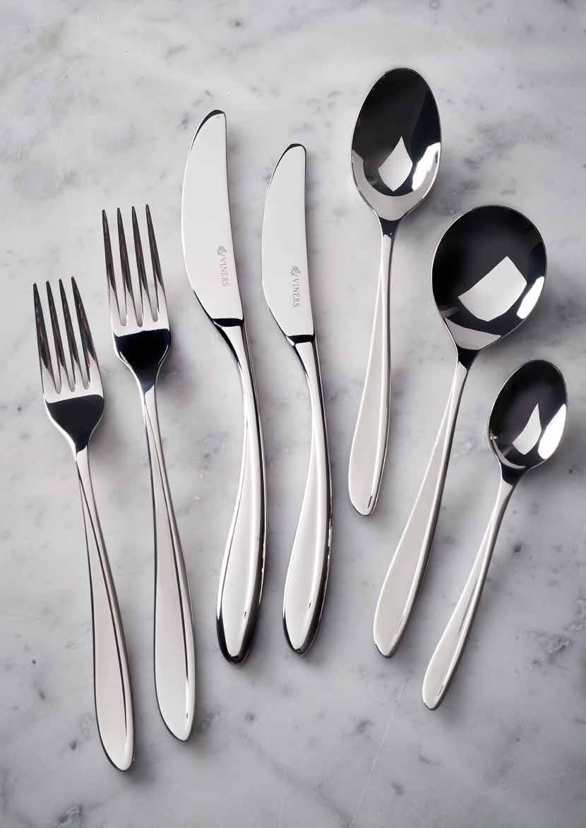 18.0 ORGANIC A modern take on the classic teardrop design. Organic is characterised by curved lines and a refined shape. Mirror finish featuring hot forged knife for strength and durability.