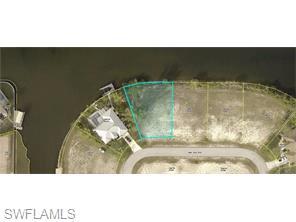 1 / 6 General Information ML# 216015282 List Price: $195,000 MLS#: 216015282 Status: Active (02/25/16) 3813 NW 3RD TER CAPE CORAL, FL 33993 GEO Area: CC43 - Cape Coral Unit 58,59-61,76,81-83,90,91,97