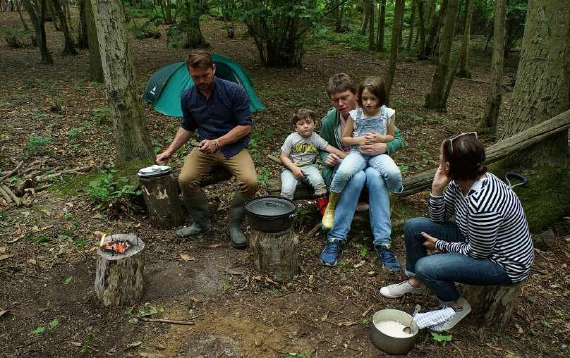 Campsite Cooking using a Bean Hole What you will need This project will cook bean and bacon stew, with boiled rice Spade Cast iron cooking pot, with a lid and another saucepan Brush Firewood Large