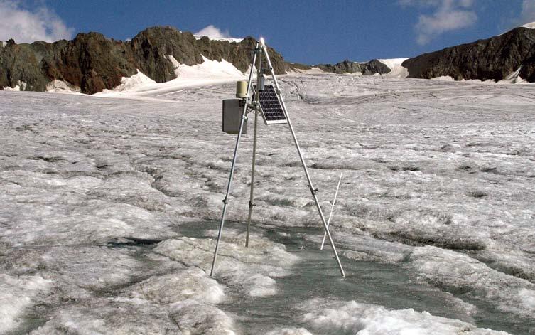 In November 2001 the meteorological instruments and data loggers were completely replaced by a modern Campbell system and run in parallel with the former data