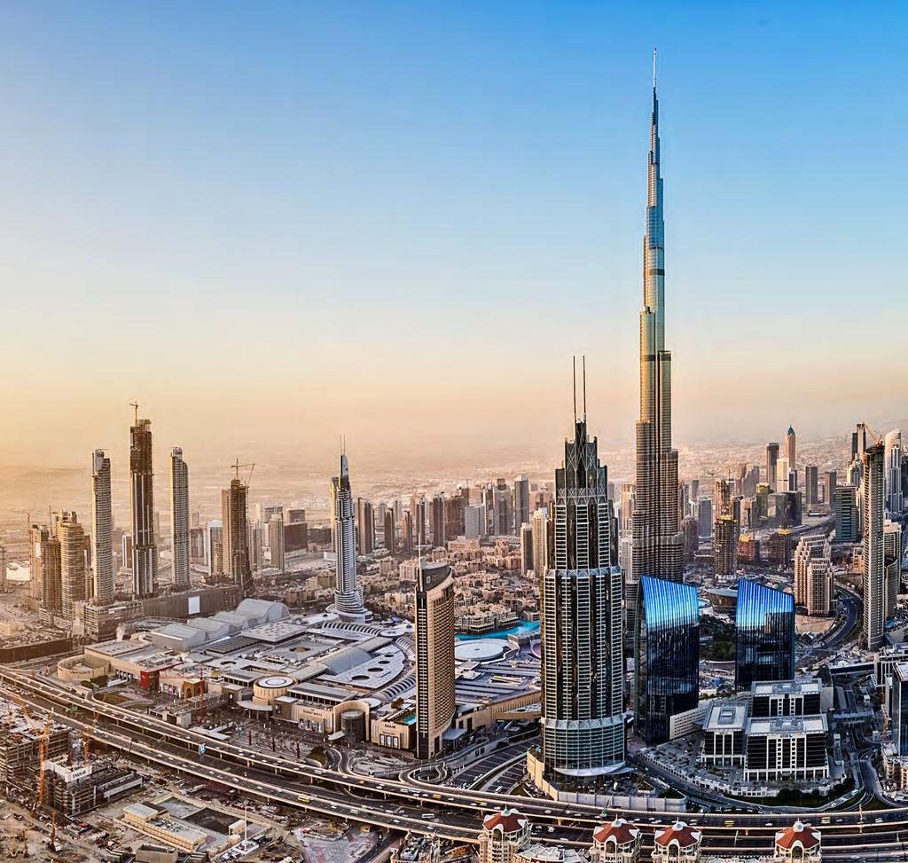 THE MOST PRESTIGIOUS 2 SQ KM IN DUBAI Emaar s flagship project, Downtown Dubai spills over a bustling, cosmopolitan 2 square kilometres; home to the world s tallest tower, the world s largest retail