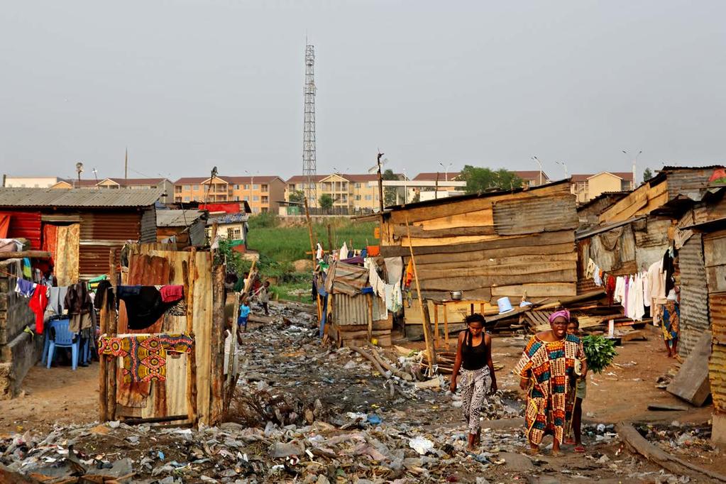 One of Kinshasa s slums on the banks of the river.