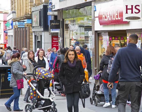 Let to tenants including H Samuel, Paperchase, Accessorize and Claire s RETAILING IN SHEFFIELD Sheffield has an estimated city centre retail floorspace of 1.