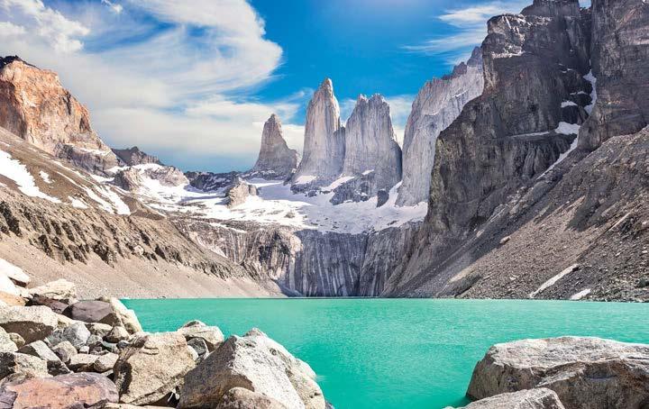 SOUTH AMERICA 4 5 Marvel at the peaks of Torres del Paine in the Patagonia region ITINERARY OVERVIEW DAY DESTINATION INCLUDED HIGHLIGHT 1 Guayaquil Welcome Reception Galápagos Islands Finch Bay Hotel