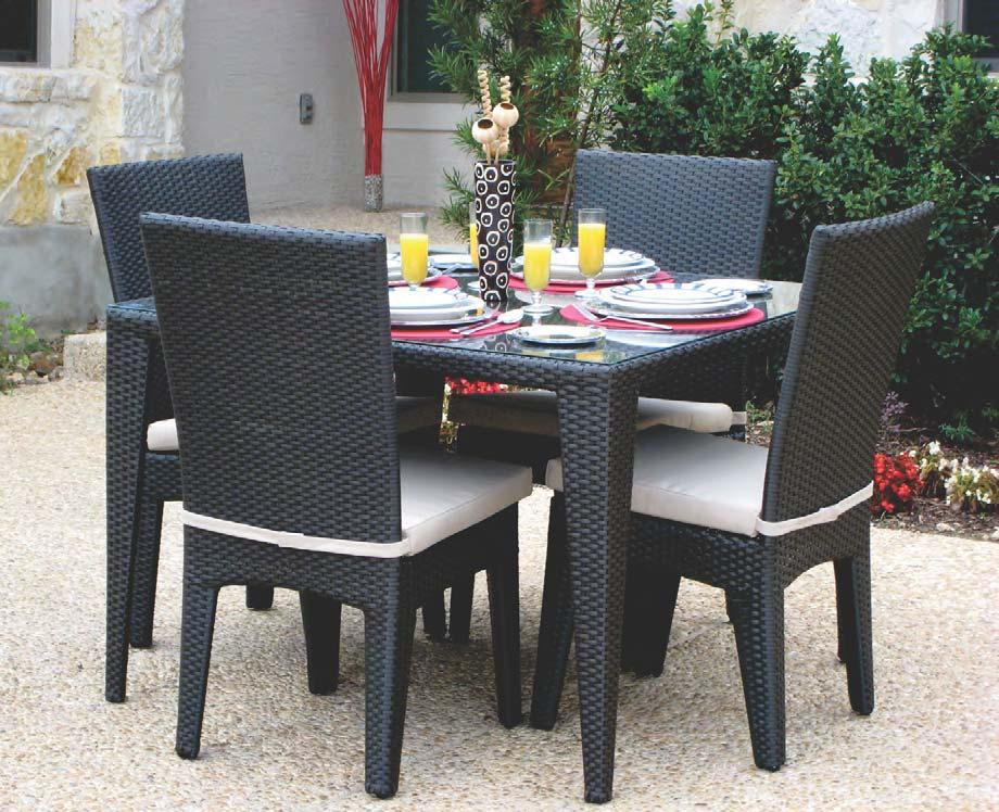 Outdoor Table with Chair Dasia