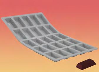 0D 300 x 76 mm - size / 3,5 3,5,5 0,7 cakes - R'SYSTEM, cl Silicone foam mould. Non-stick.  The mini pyramids are perfect for making chocolates, dainties, fruit paste sweets.