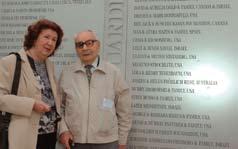 mother who survived. Joseph Fröhlich-West and his niece Maria Taubenblatt toured the Yad Vashem campus accompanied by Director of the English Language Desk Searle Brajtman.
