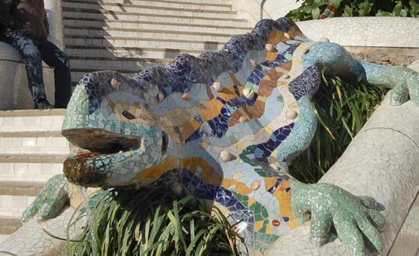 It's a work of Antoni Gaudi located in the upper part of Barcelona, which has wonderful views of the city. You can enjoy a fantastic green walk surrounded by a modernist works.