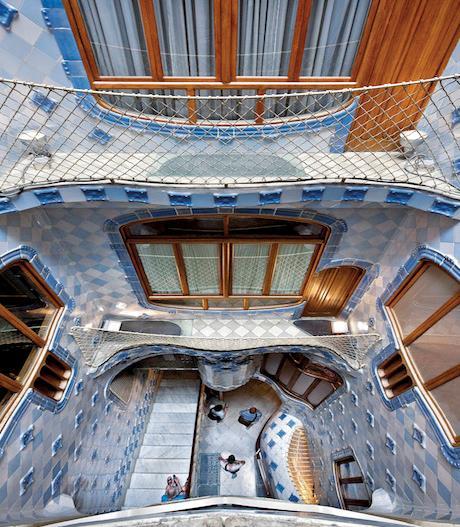 10:30hrs 12:00hrs. Casa Batlo. The outside will surprise you, and you will fall in love with the inside!