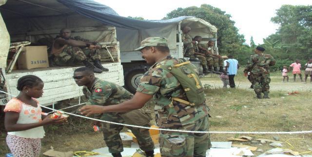 CDRU Staffing Regional security forces provide humanitarian assistance after disasters CDRU issuing relief supplies in Haiti, 2010 The positions within the CDRU are pre-determined based on the skill