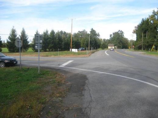 Figure 8 Looking north at SR 9H and County Road 21 junction (left), looking north from the park entrance (right) Source: Volpe Center Connections to nearby cities Albany is about 25 miles or a