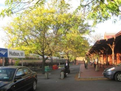 Figure 22 Amtrak Station in Hudson, New York: loading area (left), train station (center), and schedule (right) Source: Volpe Center The Hudson River Valley NHA, in partnership with I Love New York,